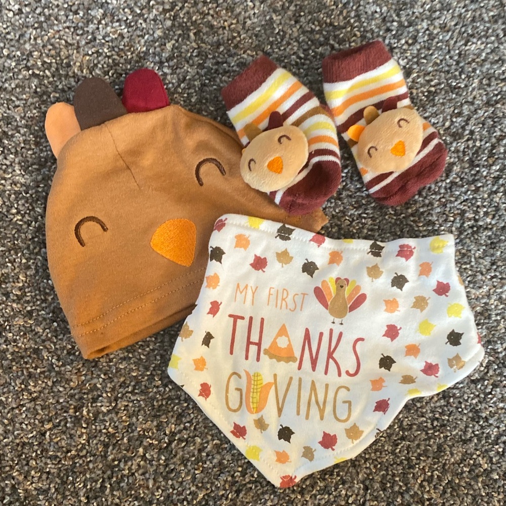 NWOT my first Thanksgiving newborn set